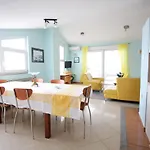 Minak 3* Zára