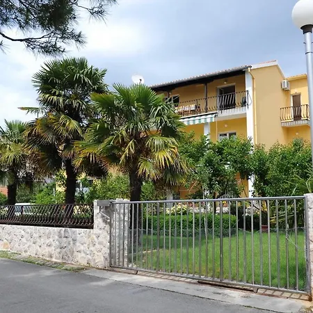 Casa de hóspedes Minak