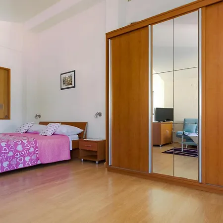 Casa de hóspedes Minak 4*